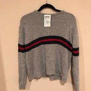 BRANDY MELVILLE GREY SWEATER